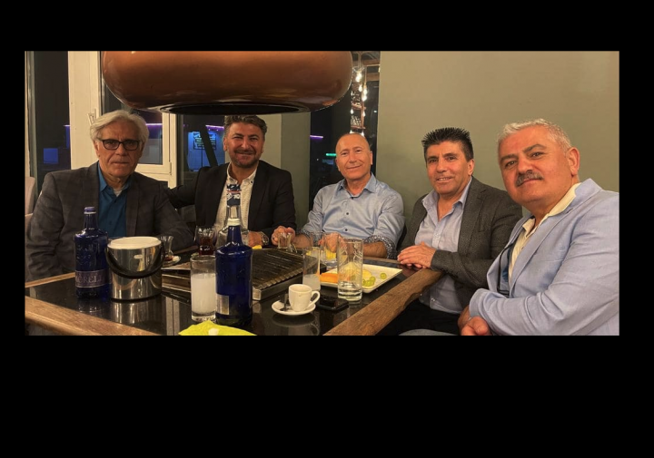 Atiyab Ticaret ve Yatirim Birligi, The Meat.ing Table-BBQ-House'de.