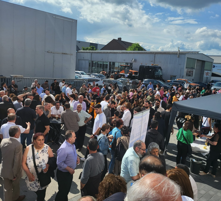 Atiyab Ticaret ve Yatirim Birligi, Ginsheim-Gustavsburg'da.