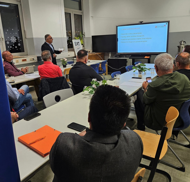 Atiyab Ticaret ve Yatirim Birligi, IKS Interkulturelle Schule Rhein-Main'de.