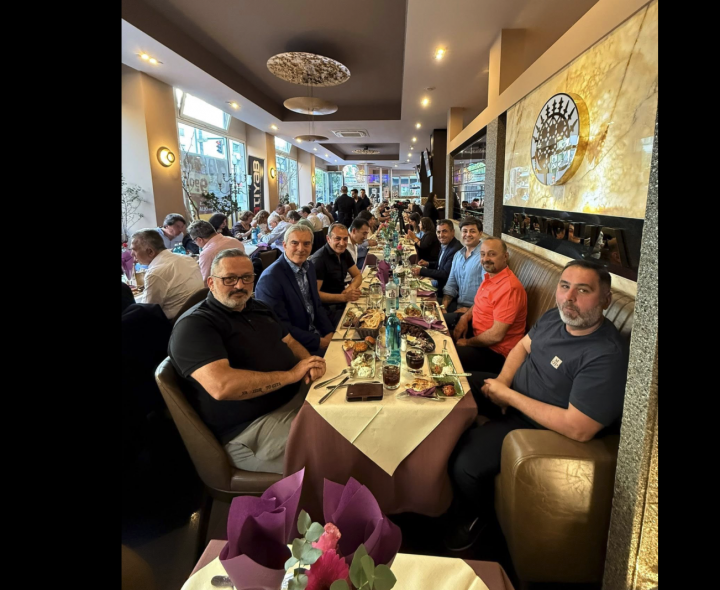 1 Mayıs Tebriği & Anatolia Restaurant Yemeği