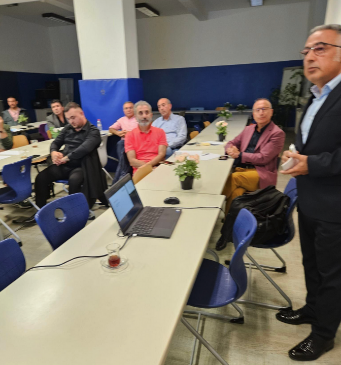 Atiyab Ticaret ve Yatirim Birligi, IKS Interkulturelle Schule Rhein-Main'de.