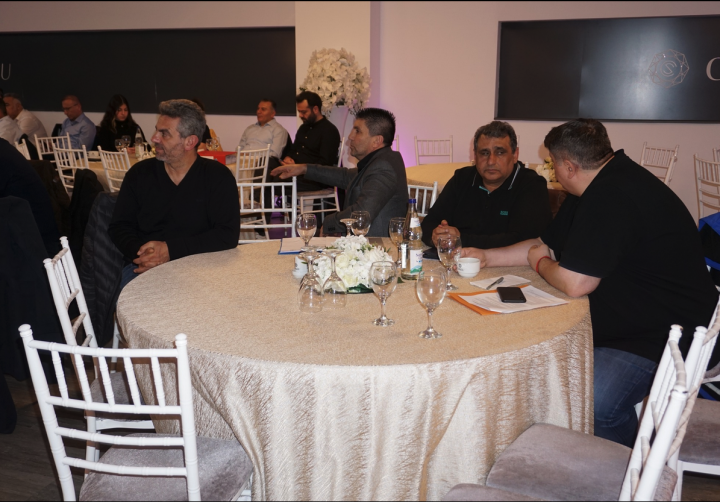 Atiyab Ticaret ve Yatirim Birligi, Can-Su Saal'da.