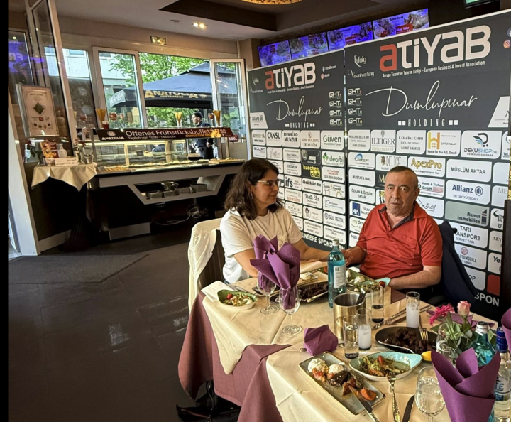 1 Mayıs Tebriği & Anatolia Restaurant Yemeği