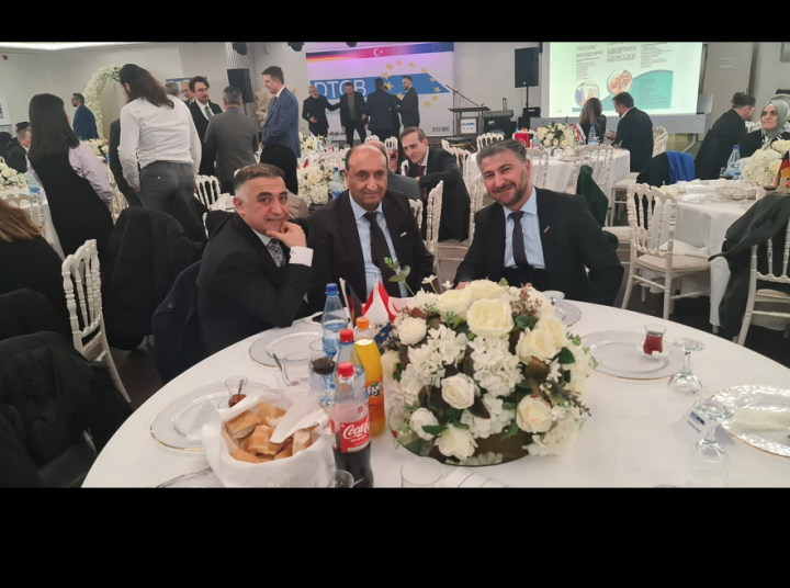 DTGB-Rhein-Main e.V  Noel Yemeği