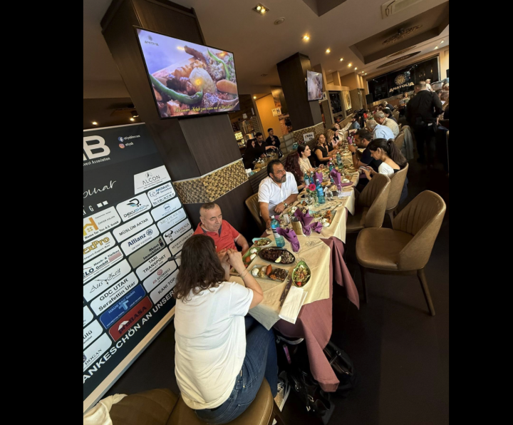 1 Mayıs Tebriği & Anatolia Restaurant Yemeği